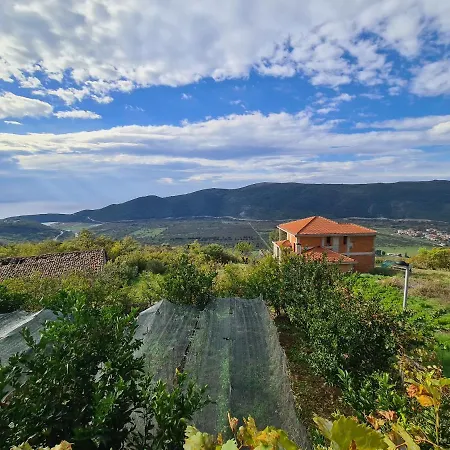 Deloik Ante's Hill House Budva
