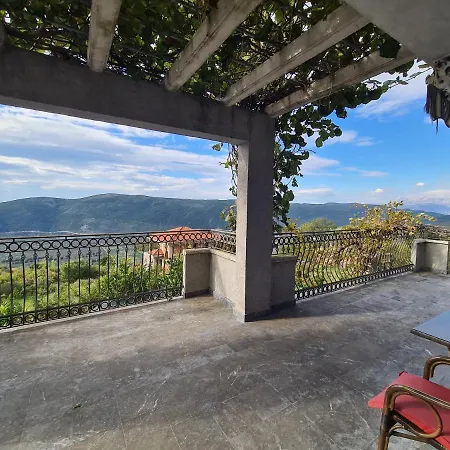 Deloik Ante's Hill House Maison d'hôtes Budva